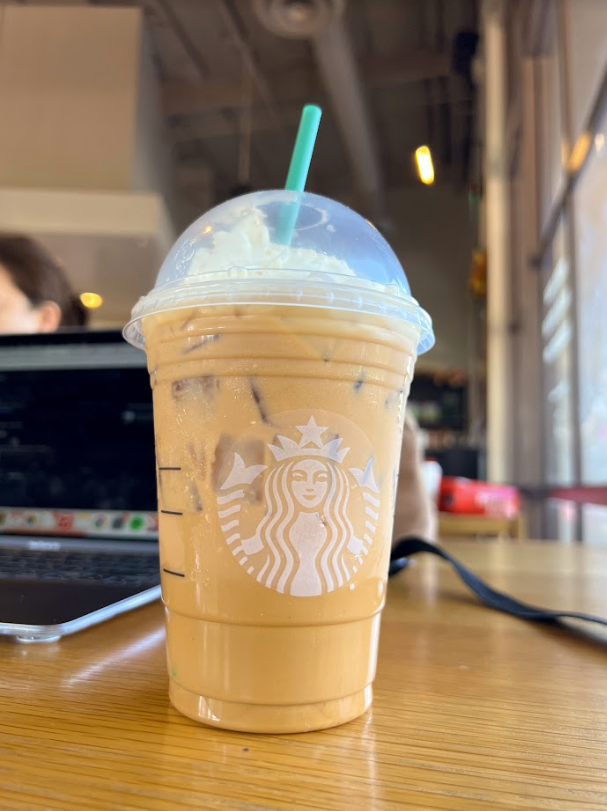 STARBUCKS: PUMPKIN SPICE LATTE (ICED)