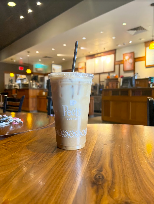 “Hand-pulled espresso and steamed milk meet the richness of pumpkin. Topped with a sprinkling of baking spices for an essential autumn treat.”