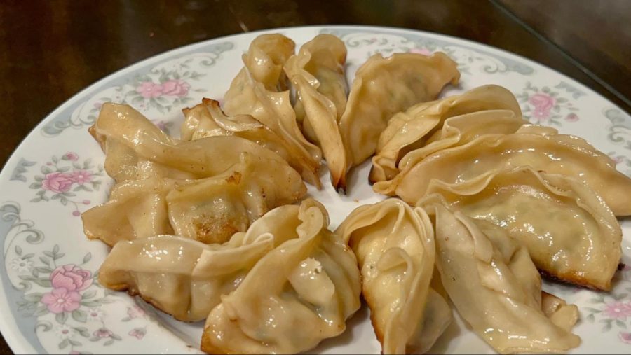 Chinese Jiaozi are savory dumplings that have a flour-based wrapper stuffed with seasoned minced meat and vegetables. They can be cooked in a variety of ways: steamed, boiled, deep fried or put into soup. Jiaozi is often paired with ponzu sauce or vinegar sauce. 