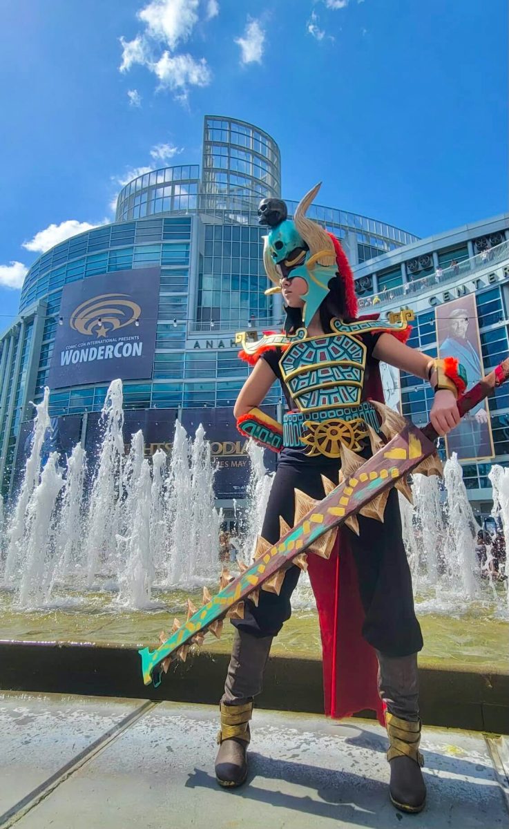 CAPTIVATING COMBAT COSPLAY: Junior Jane Wang’s Kotal Kahn cosplay places first at the Long Beach Comic Convention.