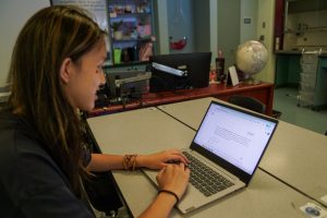 SCIENCE SIMPLIFIED: Senior Michelle Hui uses Gemini Pro for clarification on a science topic.